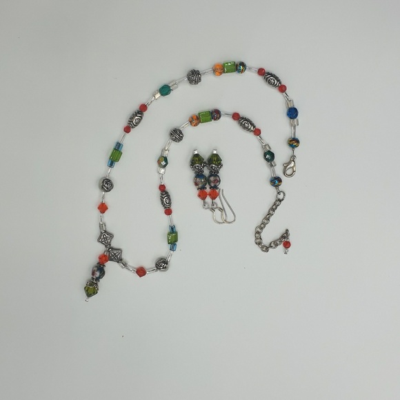 Vintage necklace and earrings - Picture 3 of 6